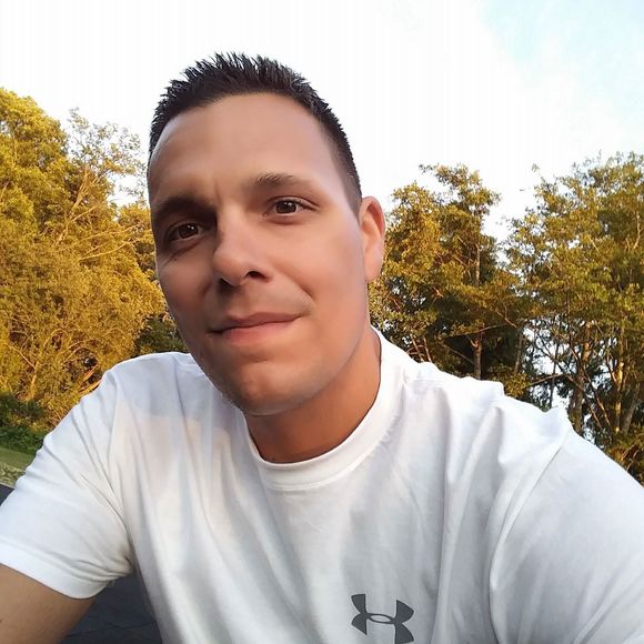 Meet your Posher, Derek - Picture 1 of 1